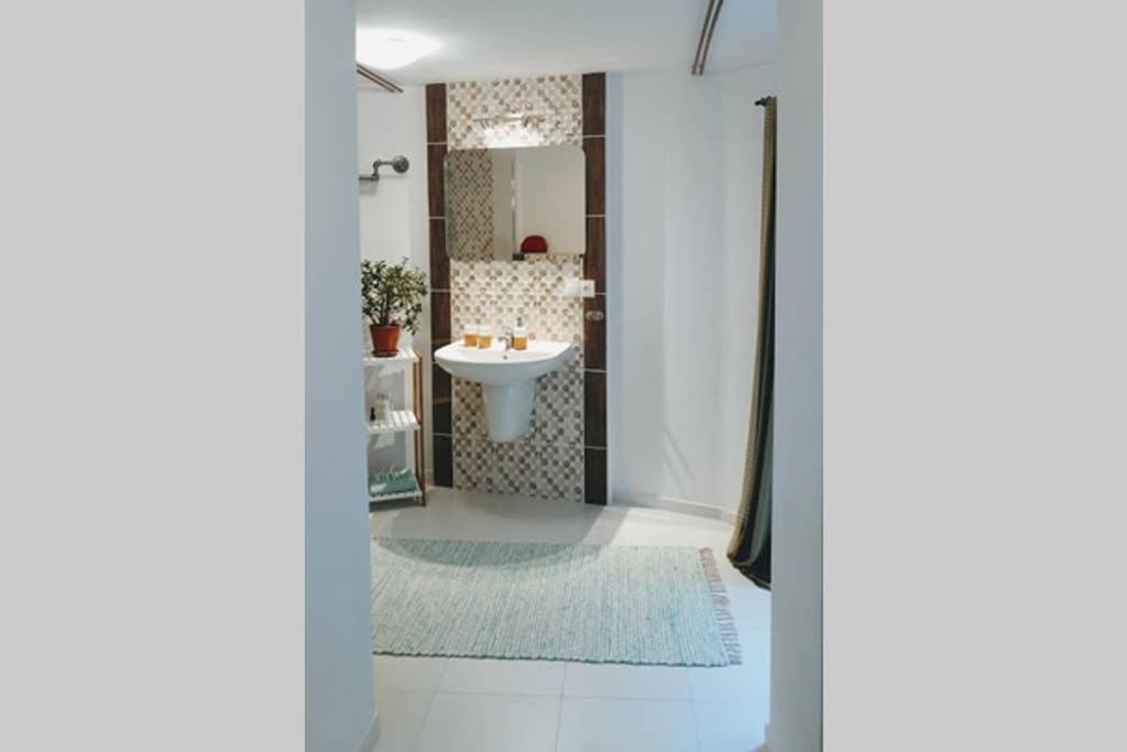 Apartman Jana Pri Gejziri Herlany Екстериор снимка